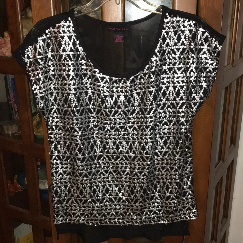 Material Girl Scoop Neck Top with Sequins and Cap Sleeves, Size Small - Picture 1 of 4
